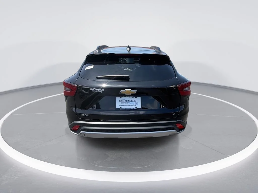 Used 2025 Black Chevrolet LT image 7