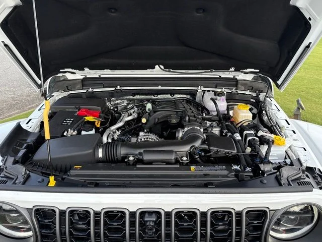 New 2026 Bright White Clearcoat Jeep Rubicon X image 31