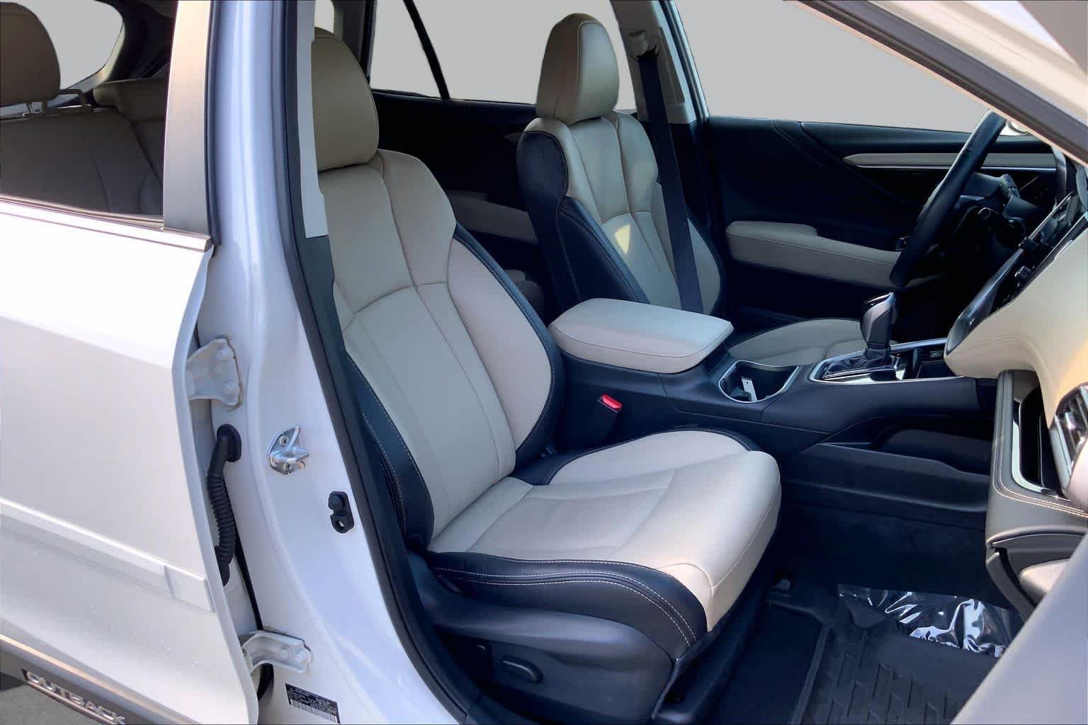 Used 2025 Crystal White Pearl Subaru Limited image 9