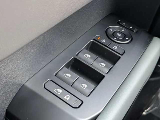 New 2027 Ebony Black Kia X-LINE SX PRESTIGE image 22