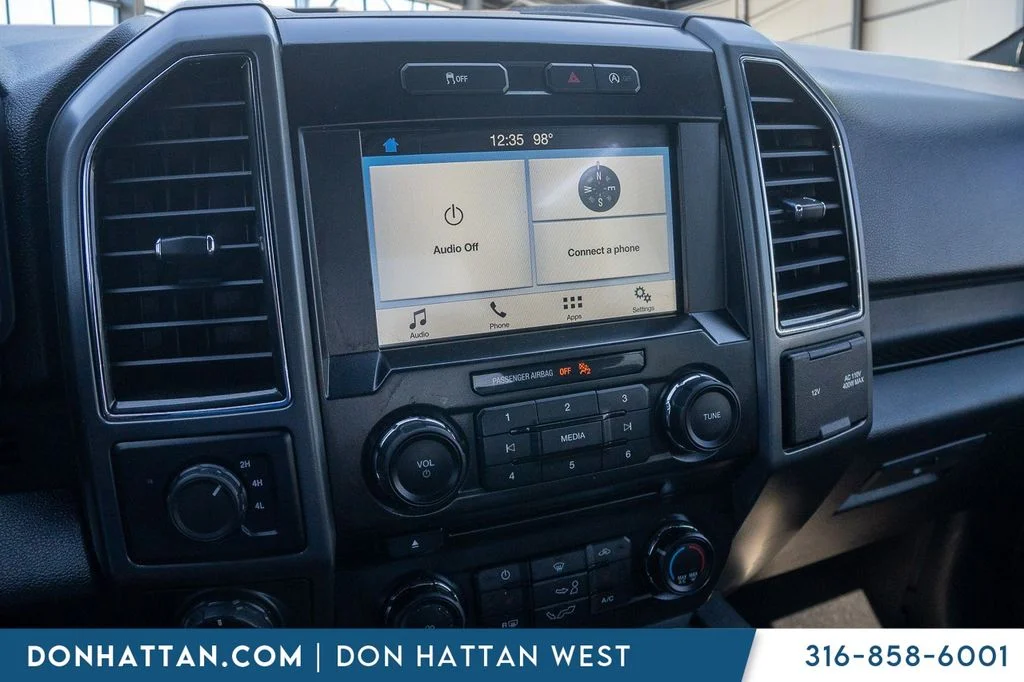 Used 2017  Ford XLT image 7