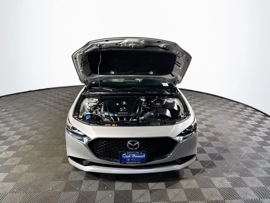 Used 2022 Silver Mazda Preferred image 22