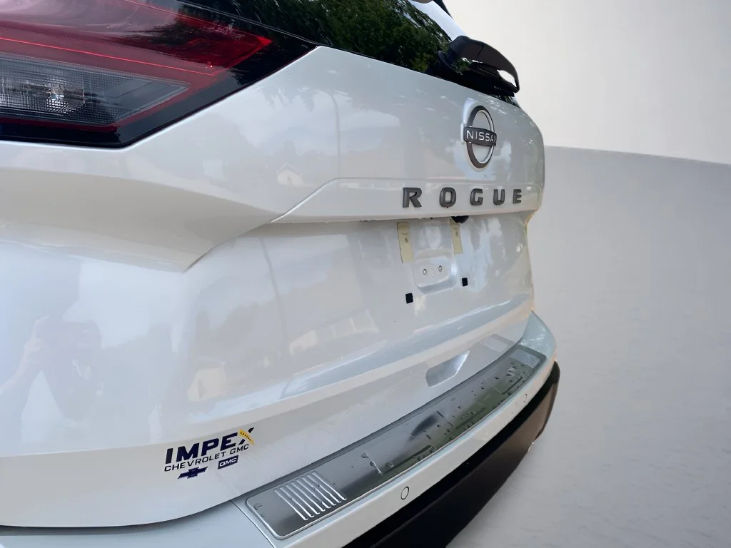 Used 2026 White Nissan SV image 37