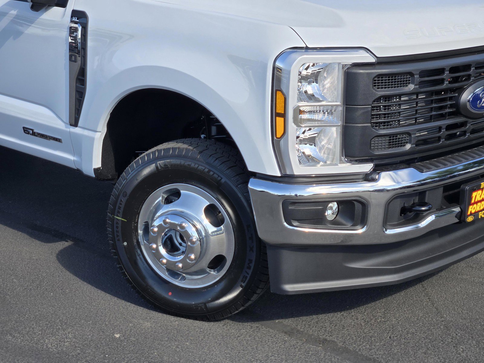 New 2026 Oxford White Ford F-350® XL image 6