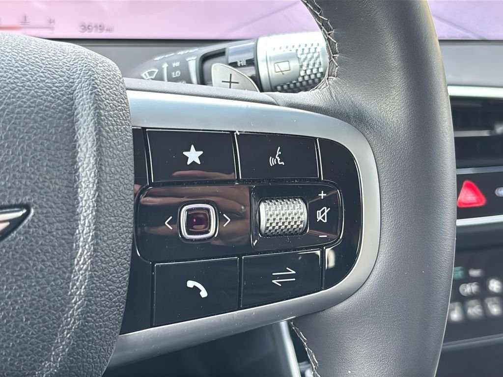 2026 GENESIS GV70 Standard - Photo 23