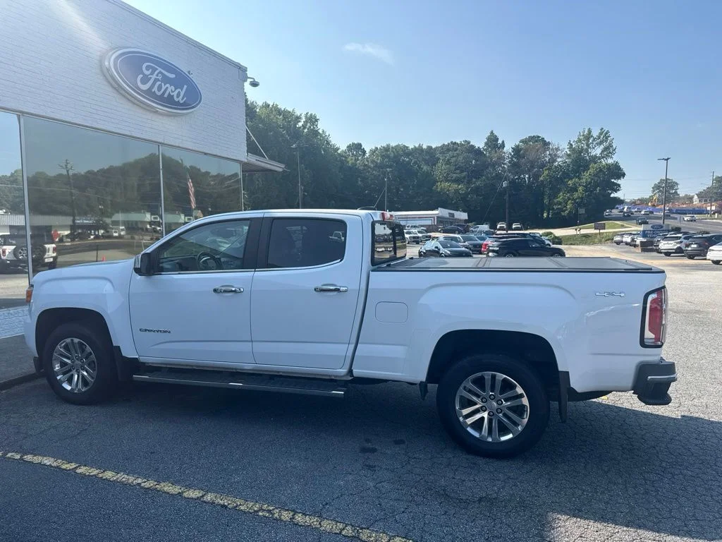 Used 2017  GMC SLT image 3