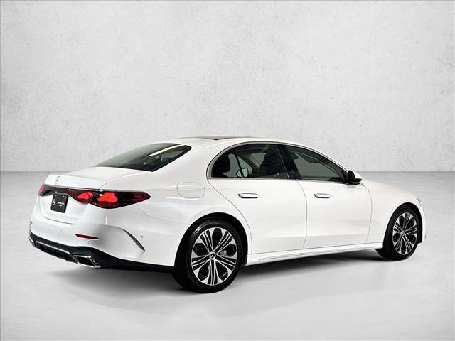 New 2026 MANUFAKTUR Moonlight White Metallic Mercedes-Benz E 350 image 35