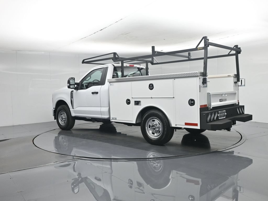 New 2026 Oxford White Ford XL image 6