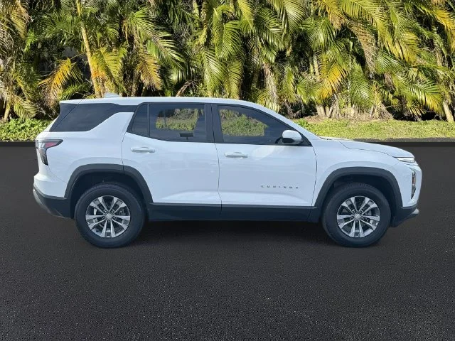 Used 2026 White Chevrolet LT image 3