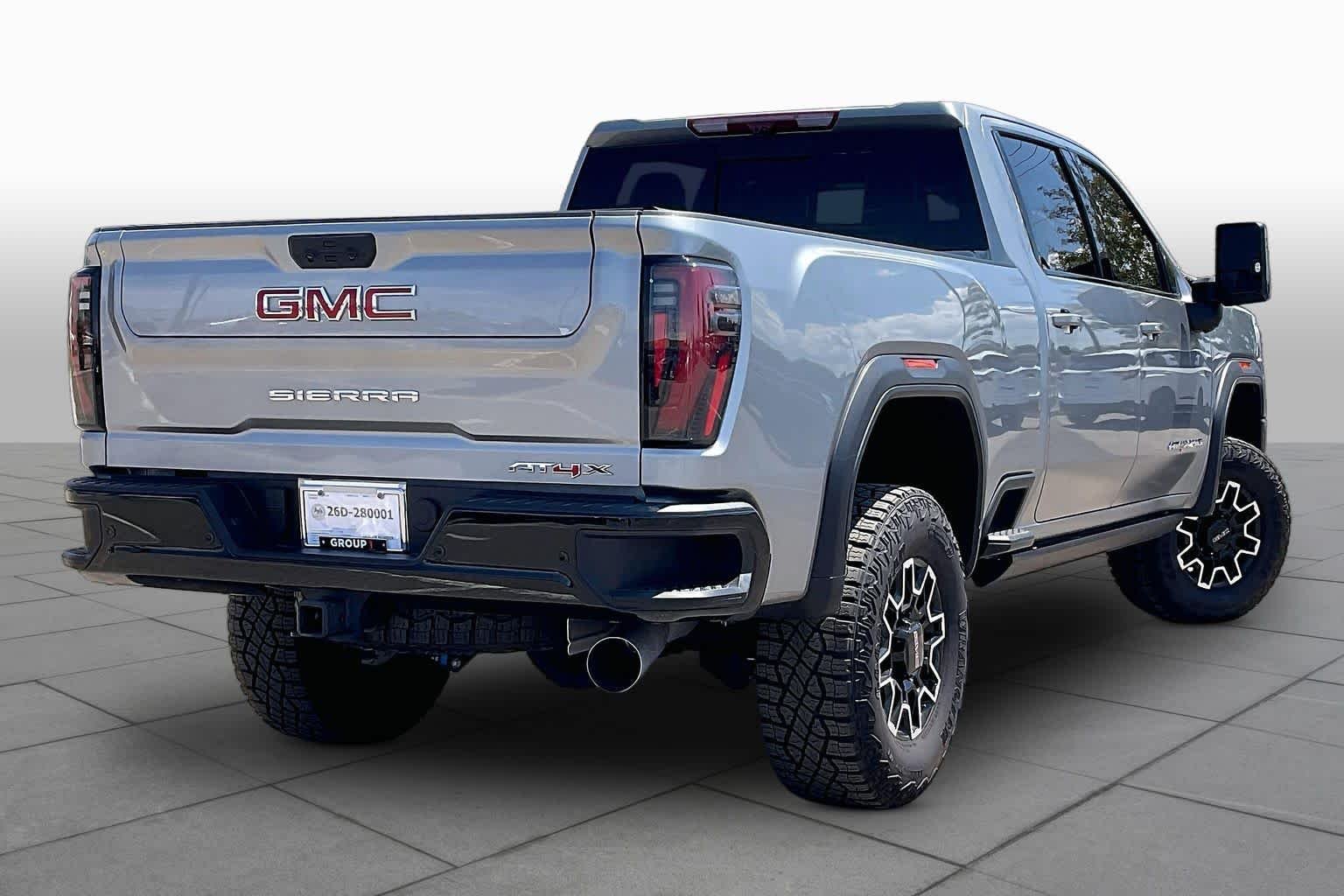 Used 2025 Sterling Metallic GMC AT4X image 13