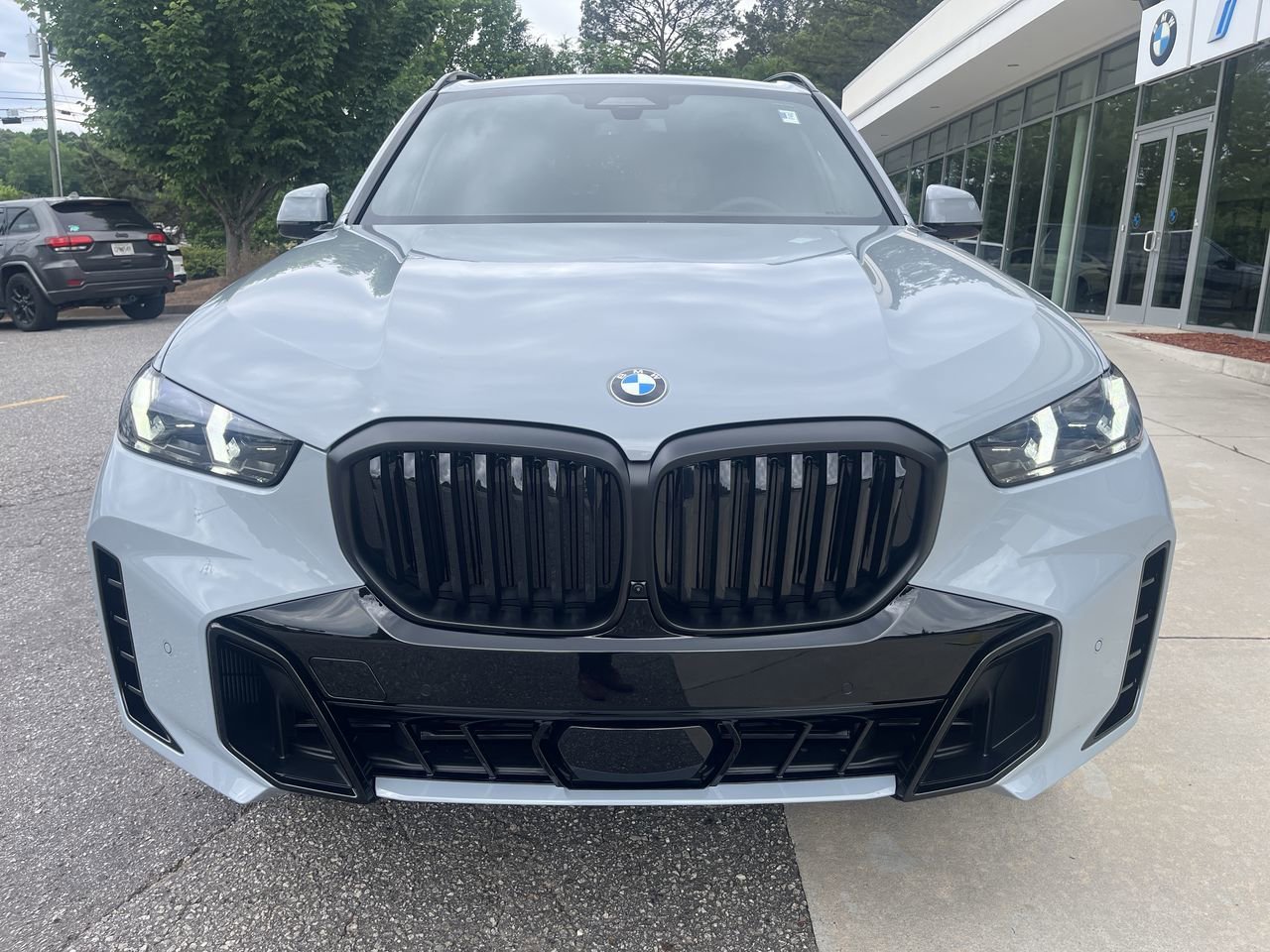 New 2026 Brooklyn Grey Metallic BMW sDrive40i image 10