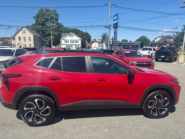 2026 Chevrolet Trax RS - Photo 8