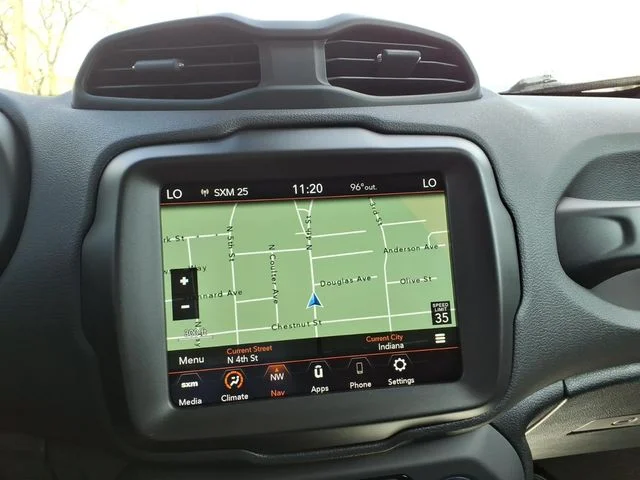 2023 Jeep Renegade Latitude - Photo 23