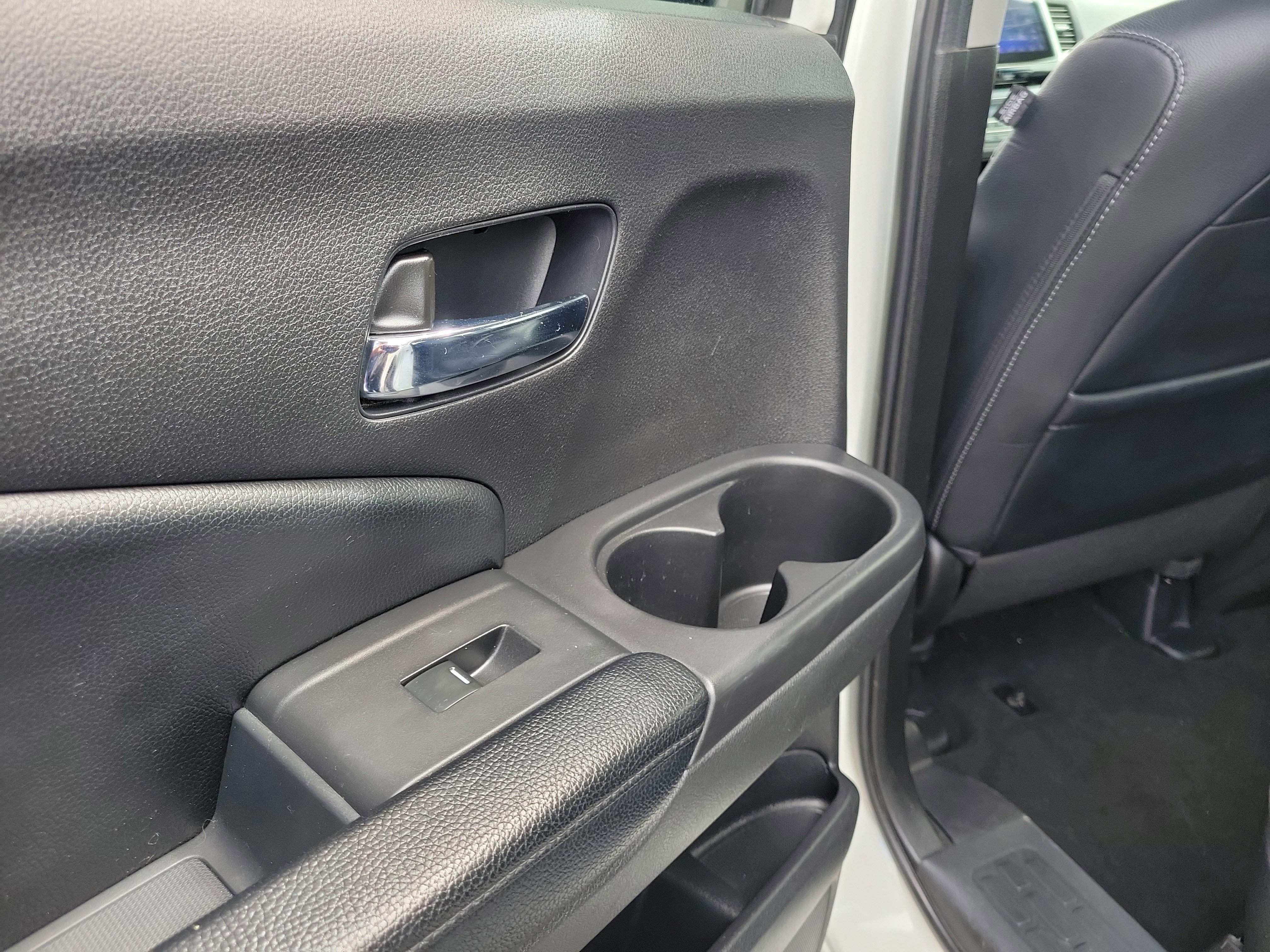 Used 2017 White Diamond Pearl Honda EX-L image 13