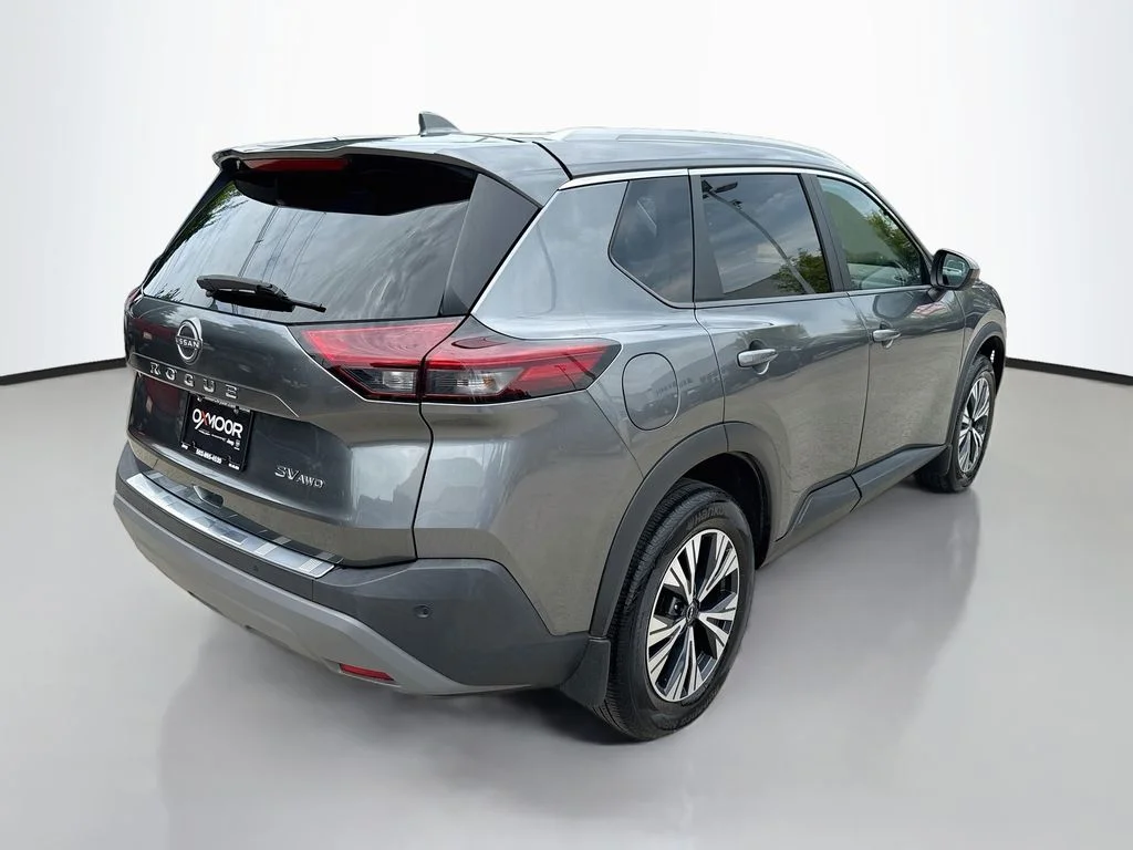 Used 2023 Gun Metallic Nissan SV image 7