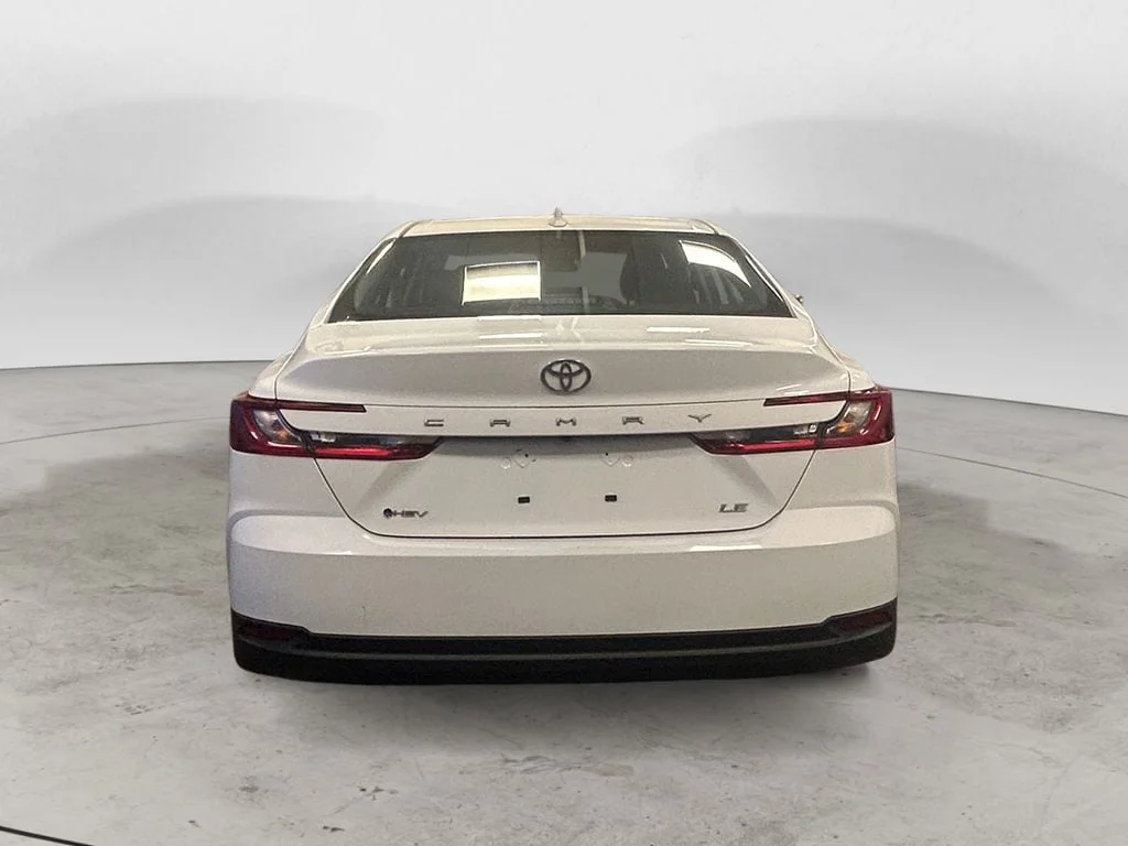 Used 2025 Ice Toyota LE image 4