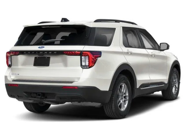 New 2026 Star White Metallic Tri-Coat Ford Active image 2