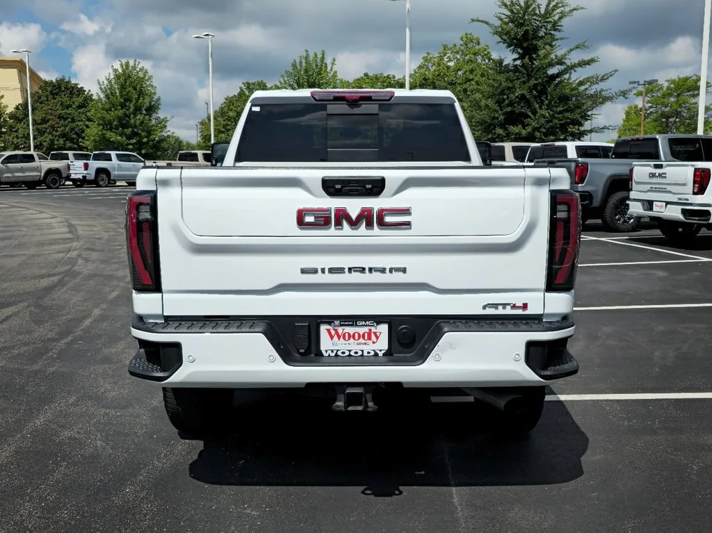 2026 GMC Sierra 2500HD AT4 - Photo 9