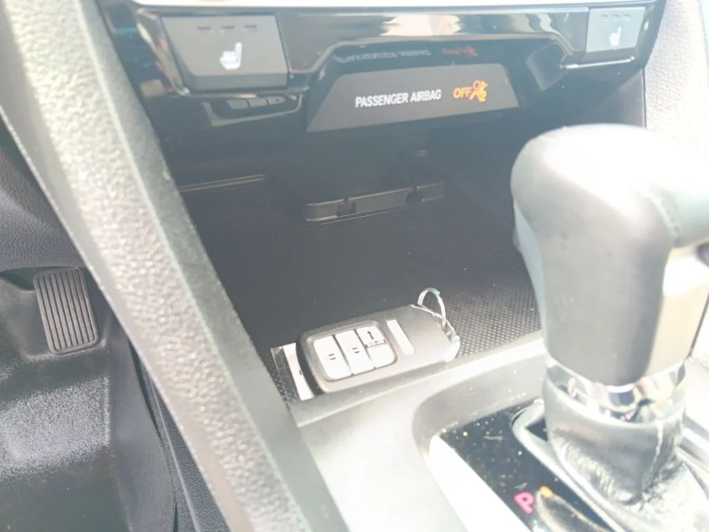 Used 2017 White Honda Touring image 21