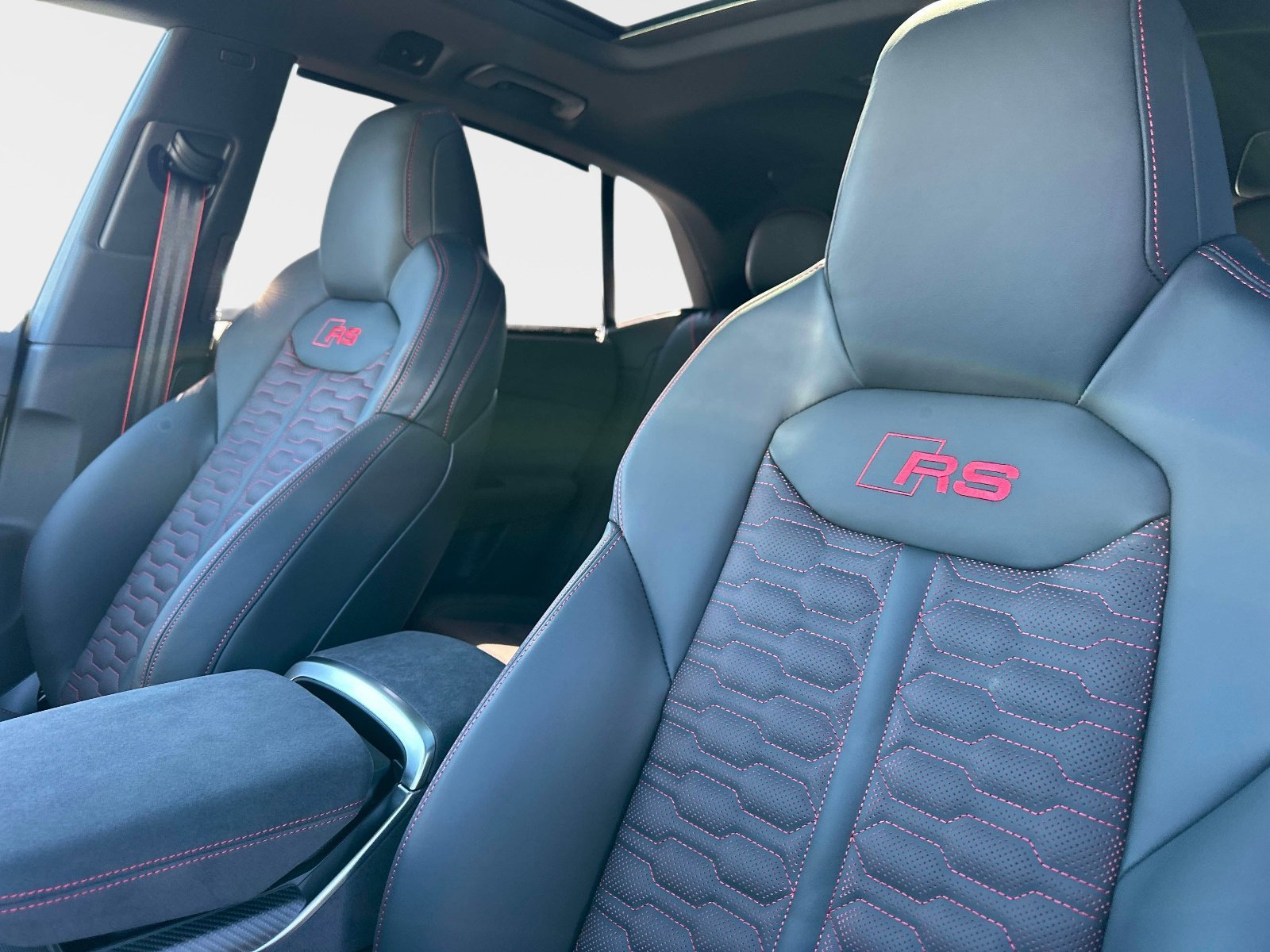 2026 Audi RS Q8 Base - Photo 22