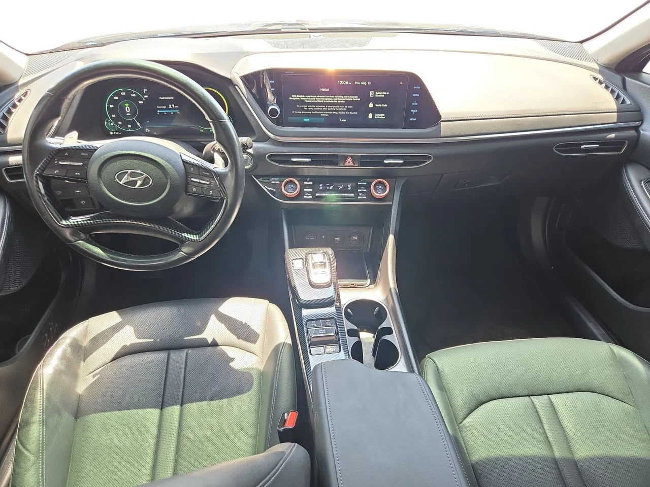 Used 2022 Nocturne Black Hyundai Limited image 8