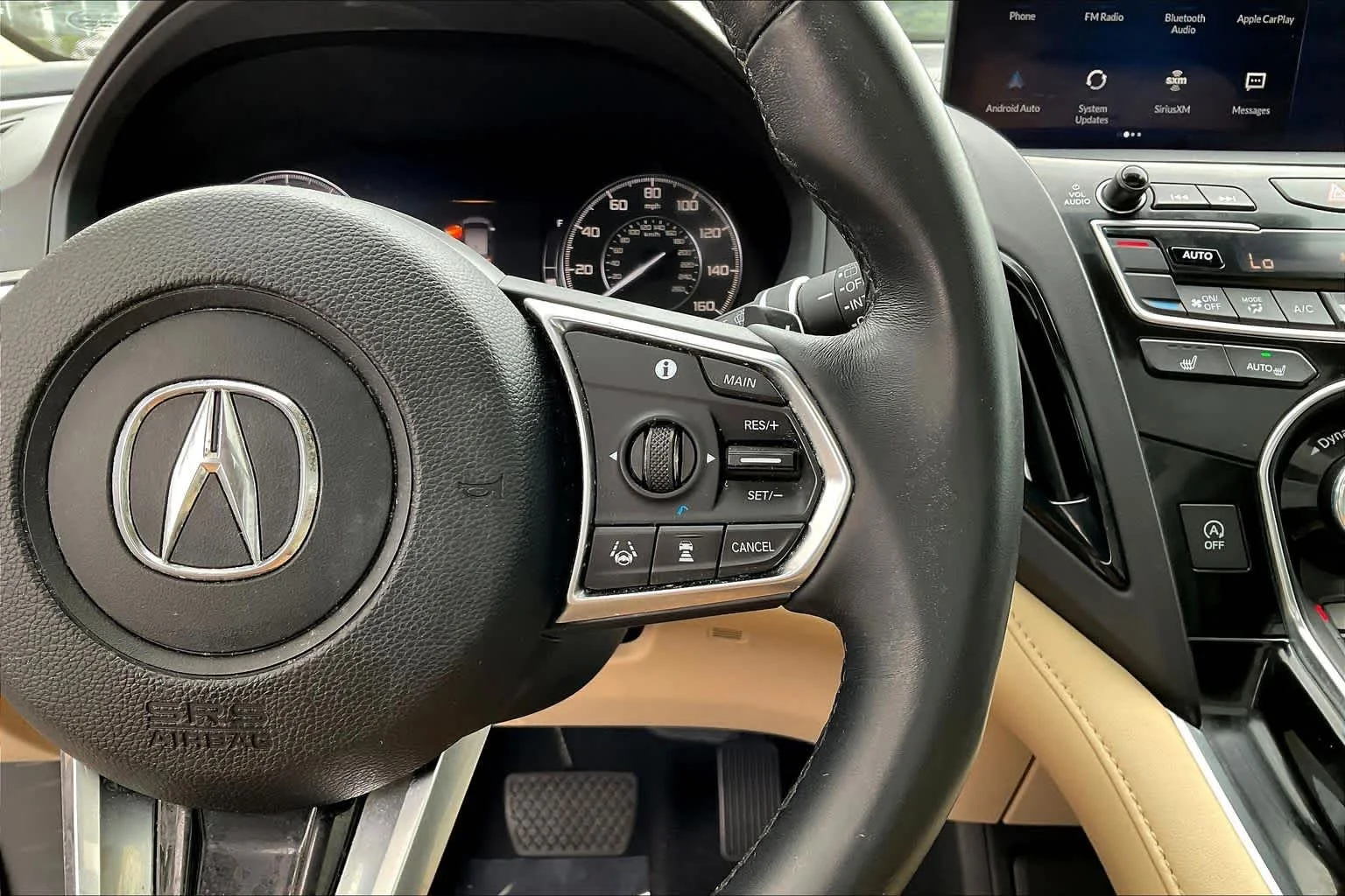 Used 2020 Platinum White Pearl Acura  image 25