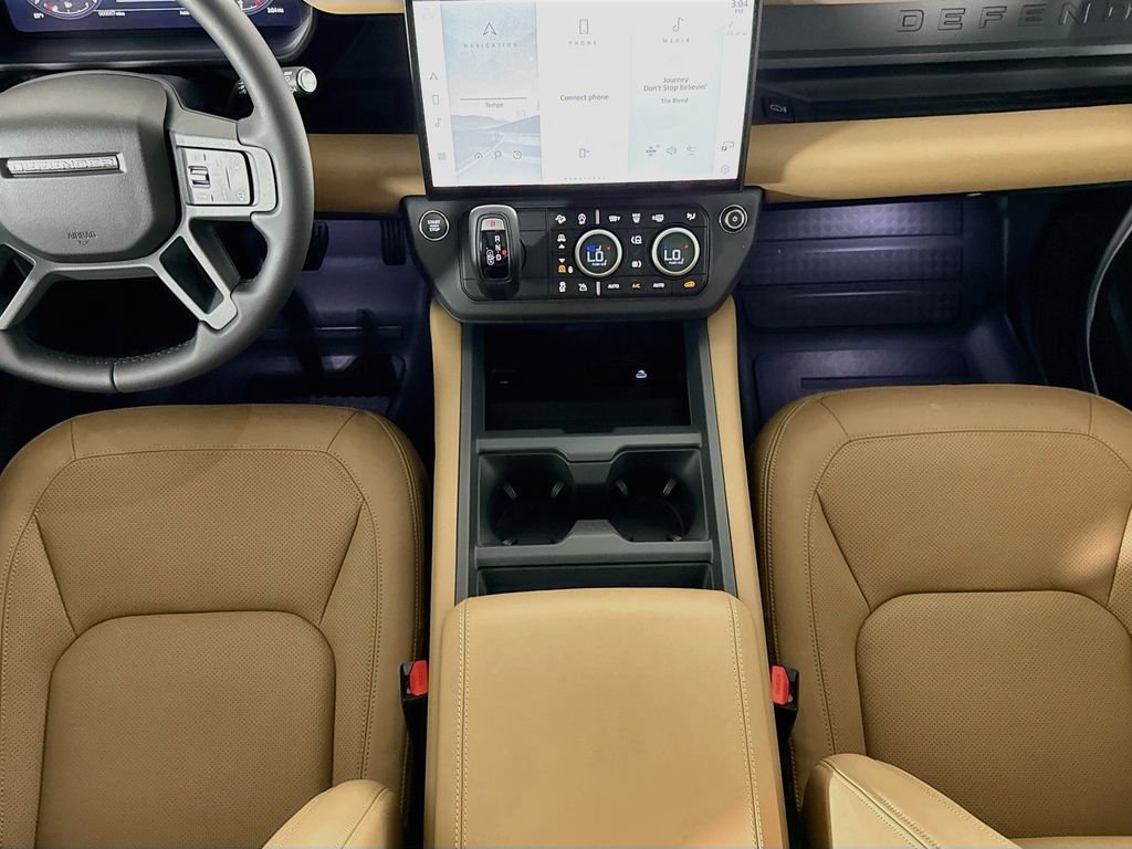 New 2026 Fuji White Land Rover X-Dynamic SE image 16