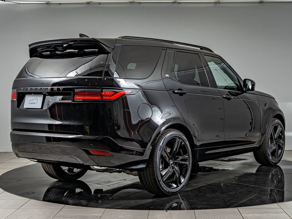 New 2026 Santorini Black Land Rover Dynamic SE image 5
