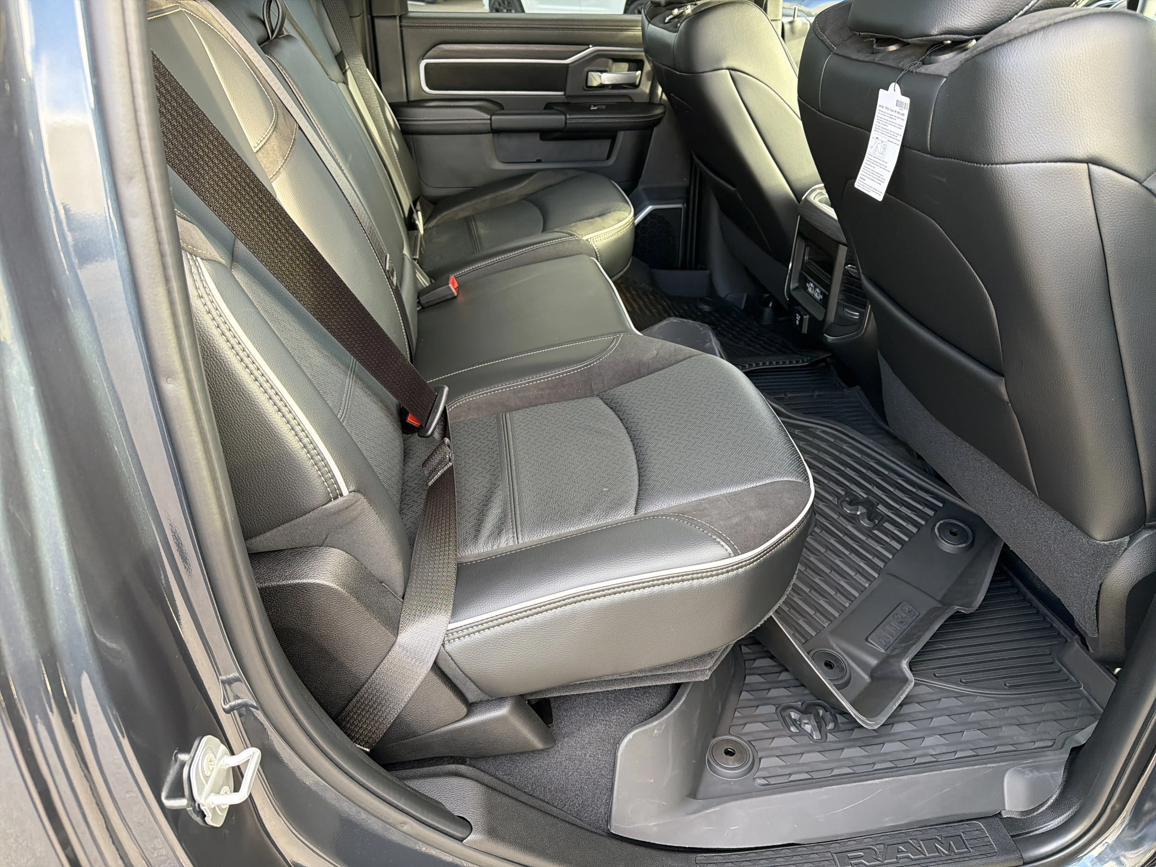 2025 RAM 2500 Laramie - Photo 21