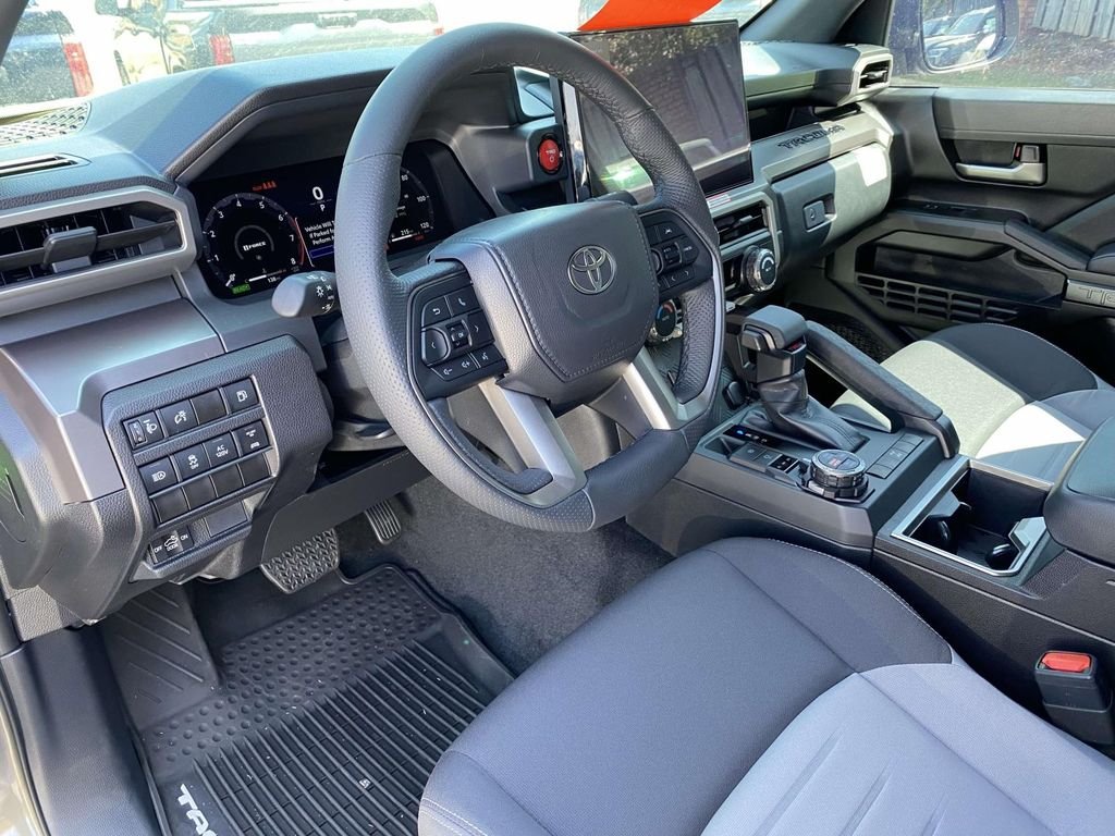 2025 Toyota Tacoma TRD Off Road - Photo 13