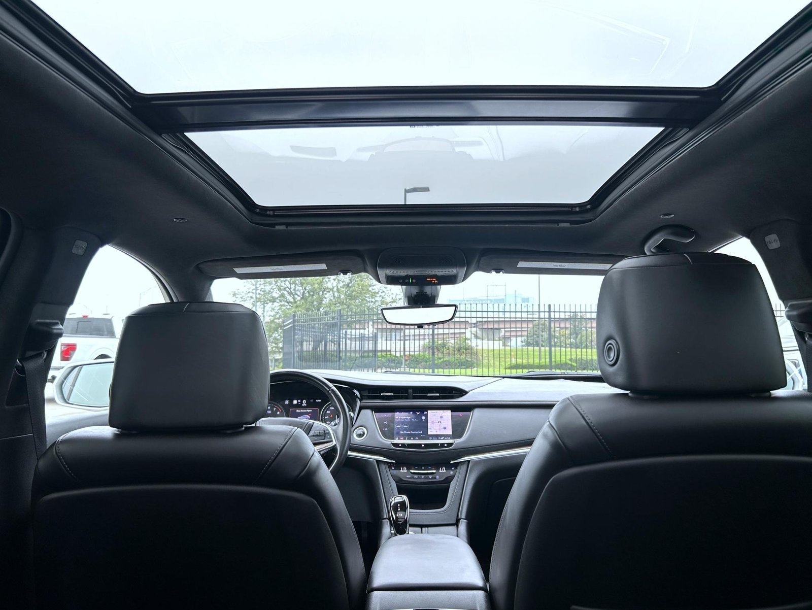 Used 2020 Silver Cadillac Premium Luxury image 23