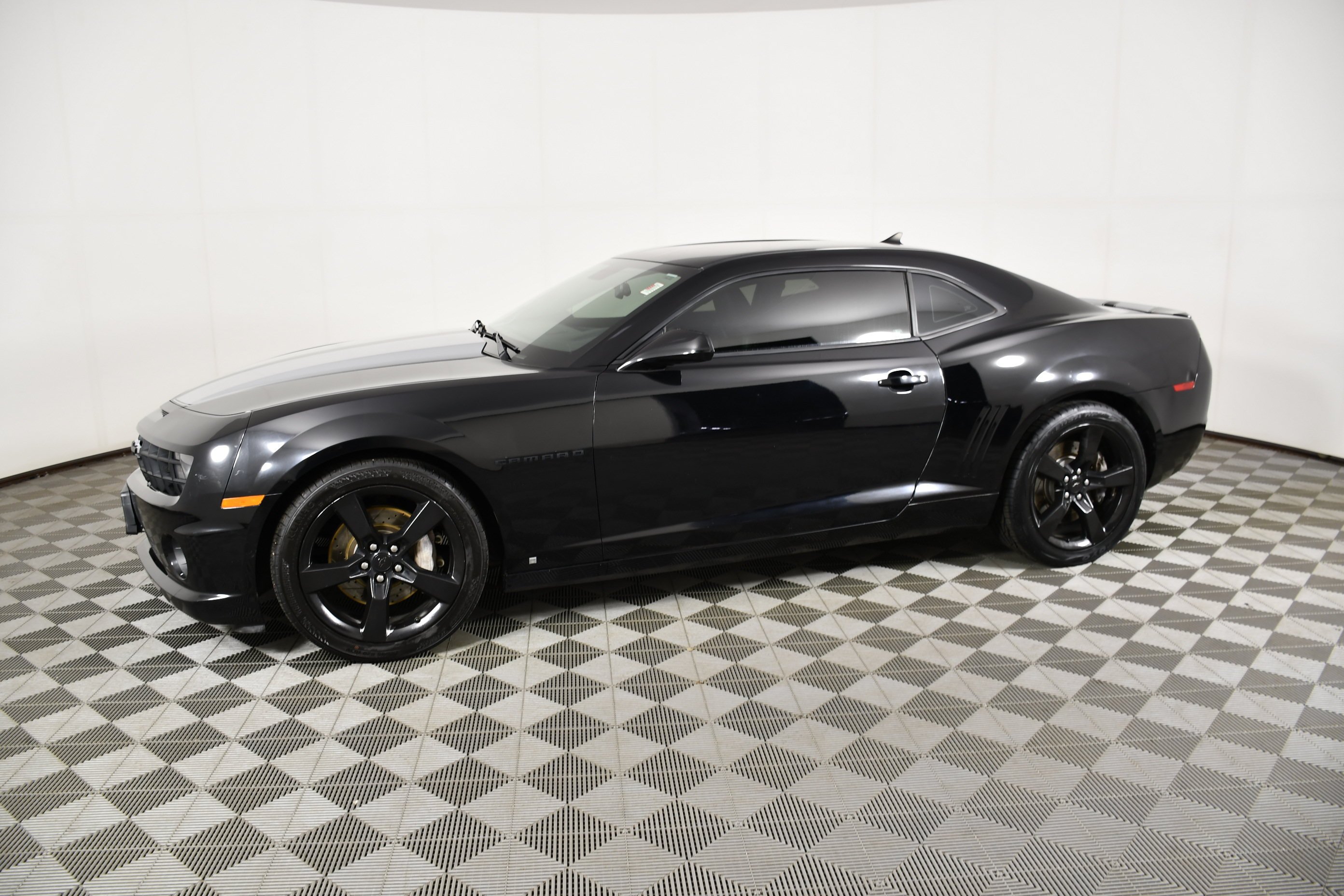 Used 2010 Black Chevrolet 2SS image 9