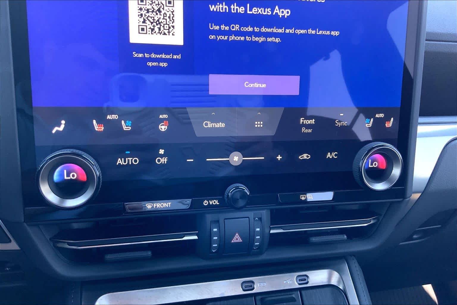 Used 2024 Incognito Lexus Luxury+ image 33