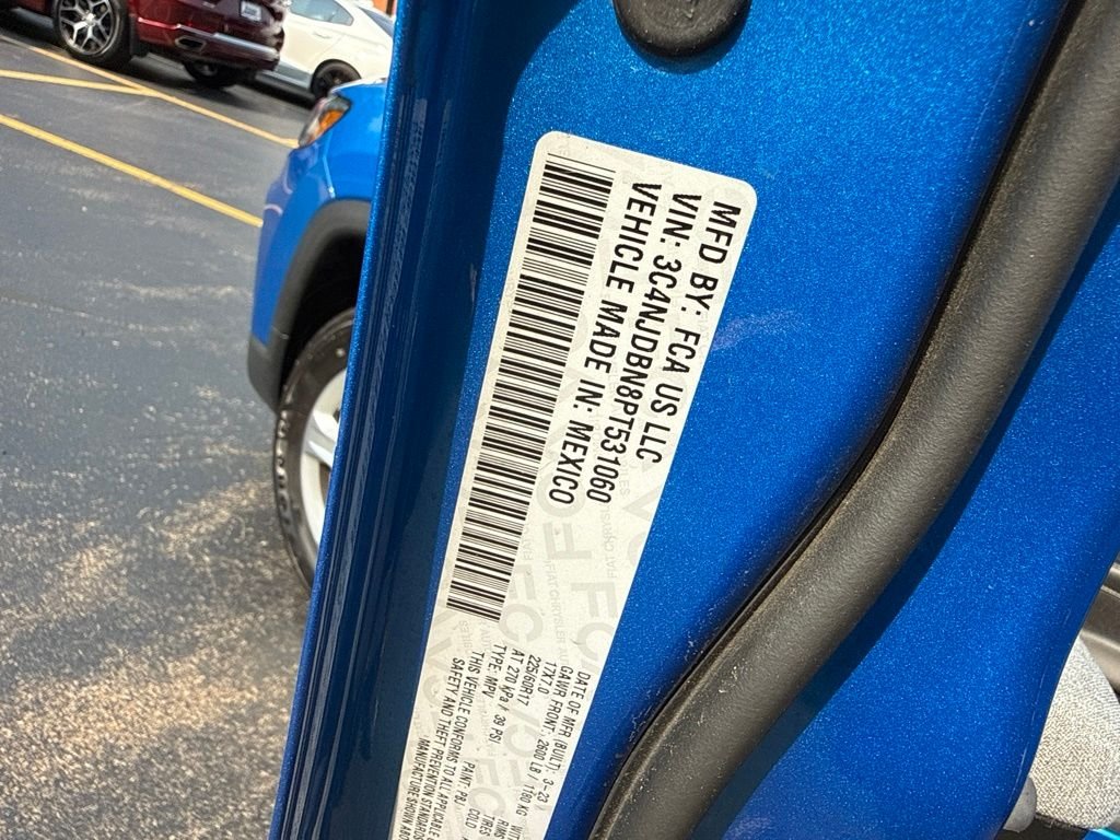 Used 2023 Blue Jeep Latitude image 10