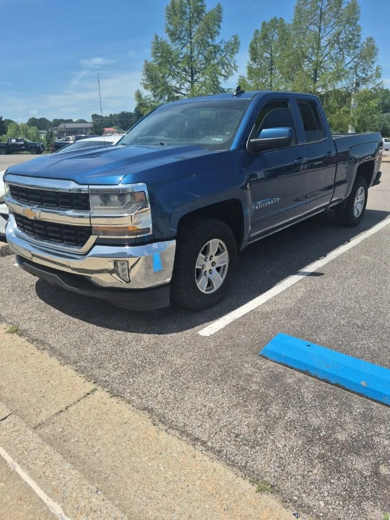 Used 2016 Blue Chevrolet LT image 1