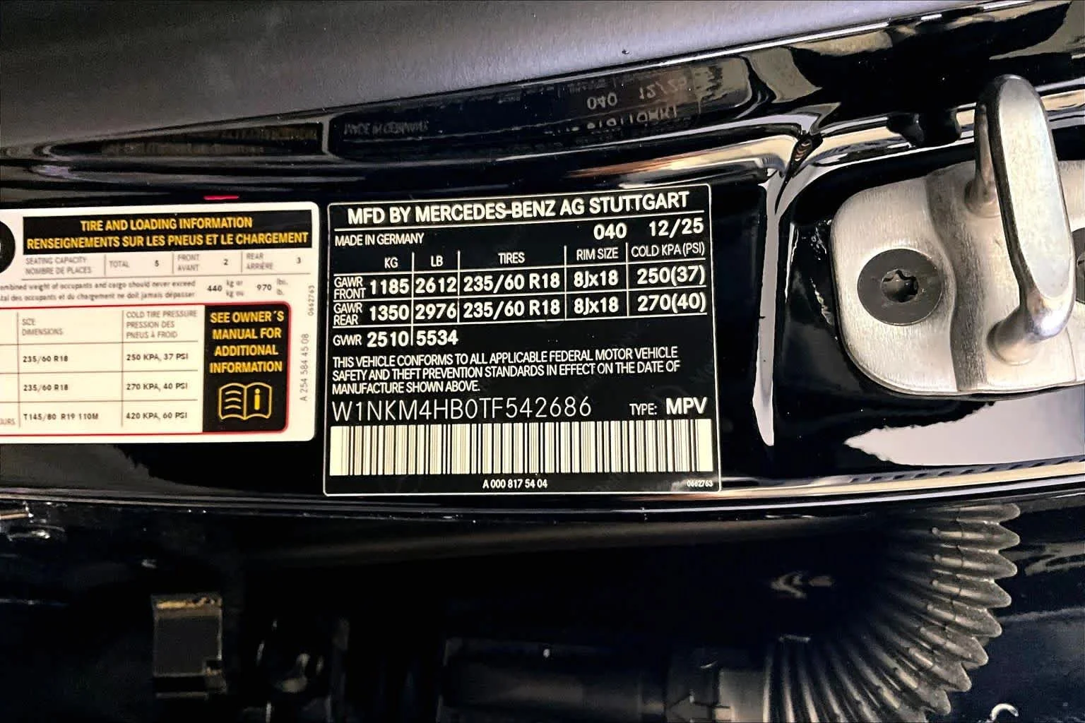 New 2026 040/Black Mercedes-Benz GLC 300 image 12