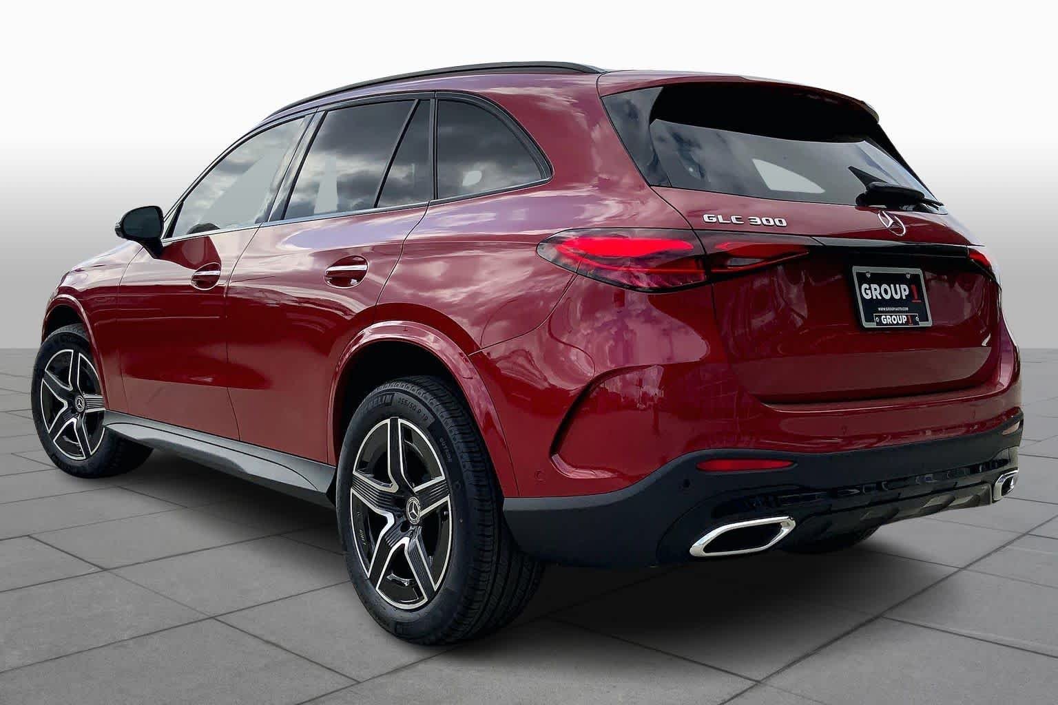 New 2026 MANUFAKTUR Patagonia Red Metallic Mercedes-Benz GLC 300 image 12