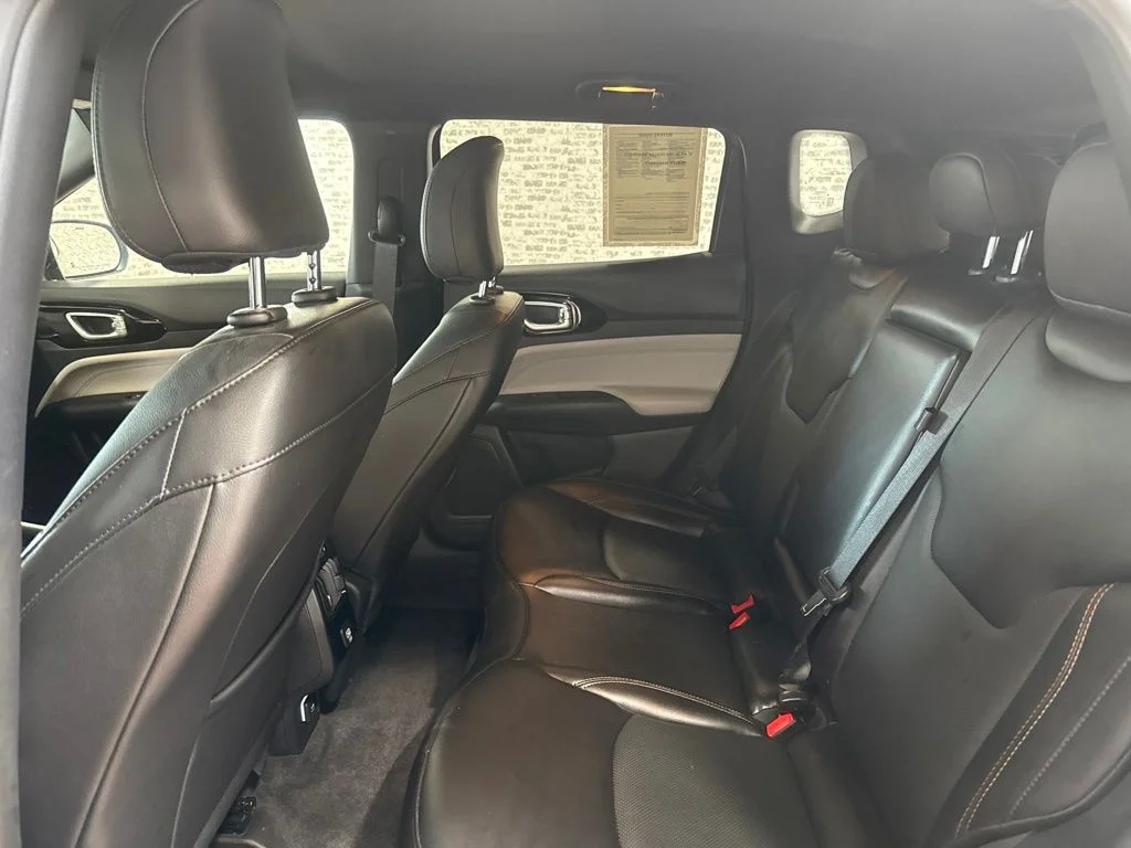 Used 2023 Gray Jeep Limited image 13