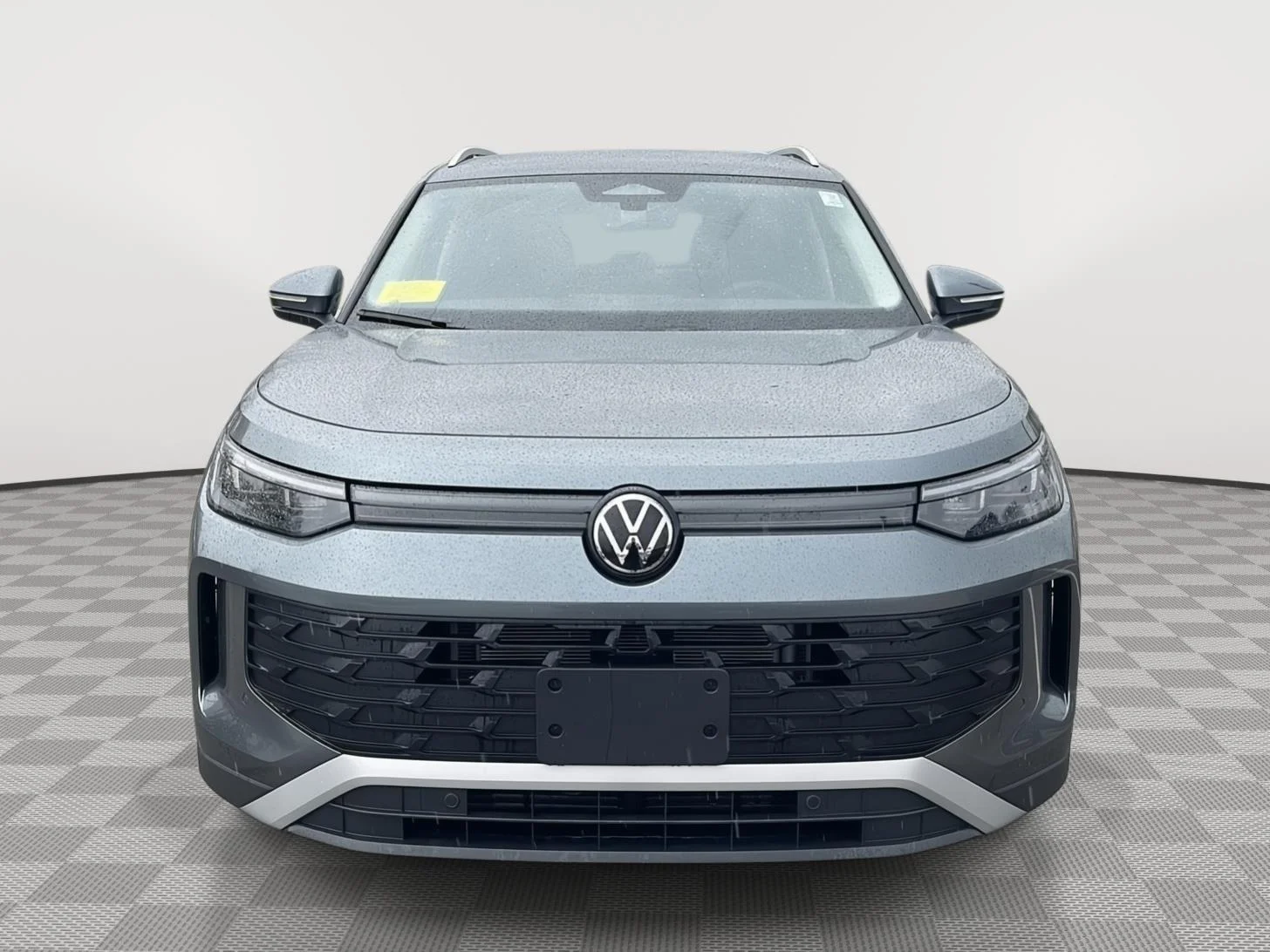 New 2026 Platinum Gray Metallic Volkswagen SE image 2