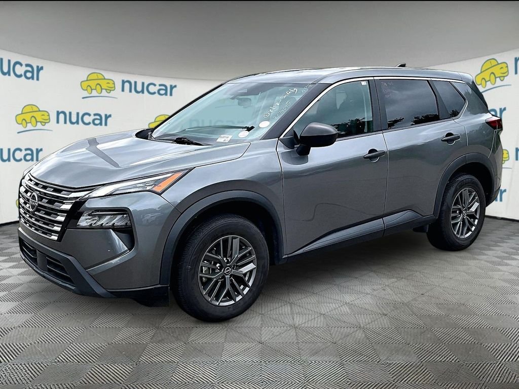 Used 2024 Gray Nissan S image 3