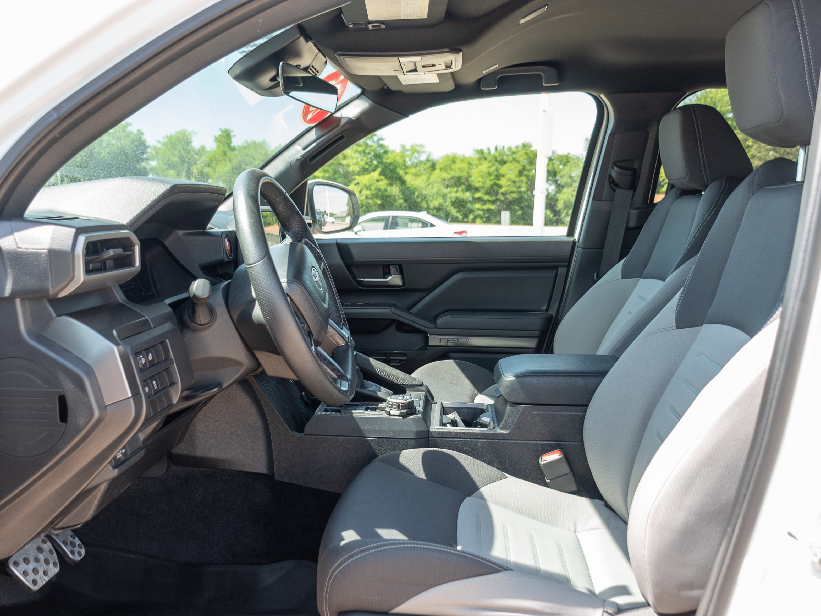 2025 Toyota Tacoma TRD Off Road - Photo 8