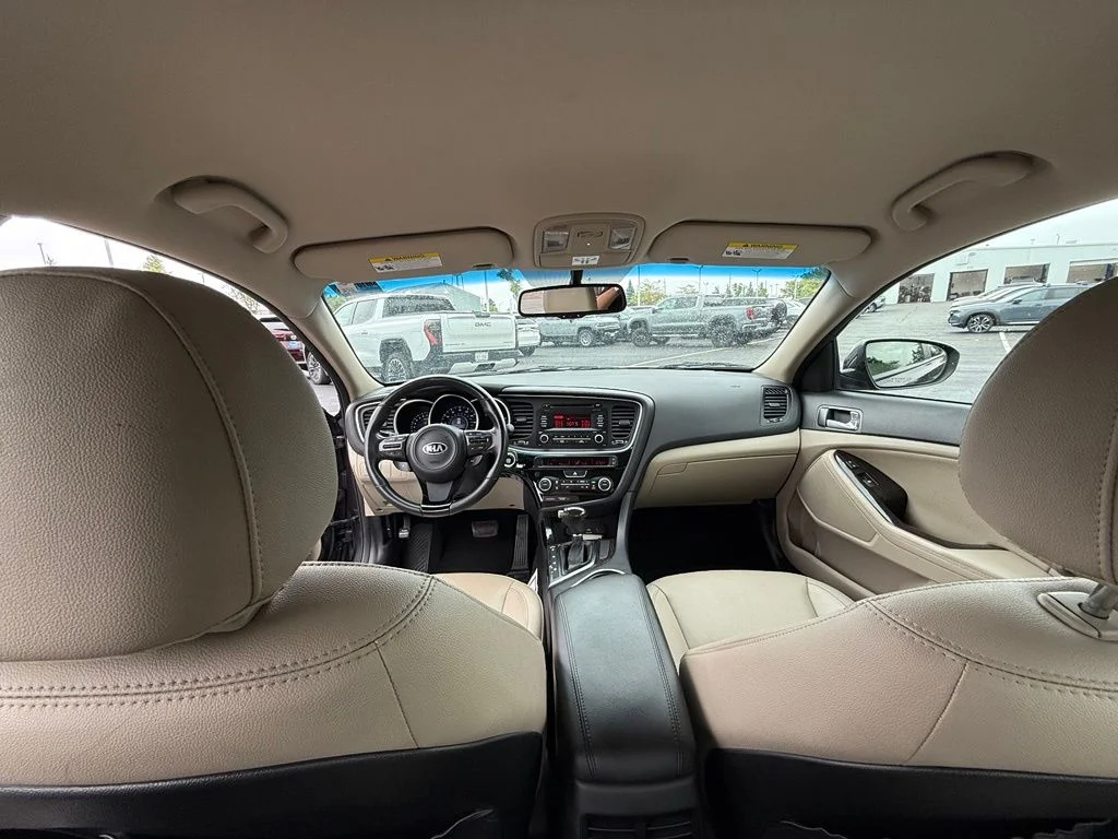 Used 2015 Gray Kia EX image 24