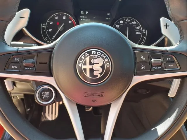 Used 2018  Alfa Romeo Ti Sport image 14