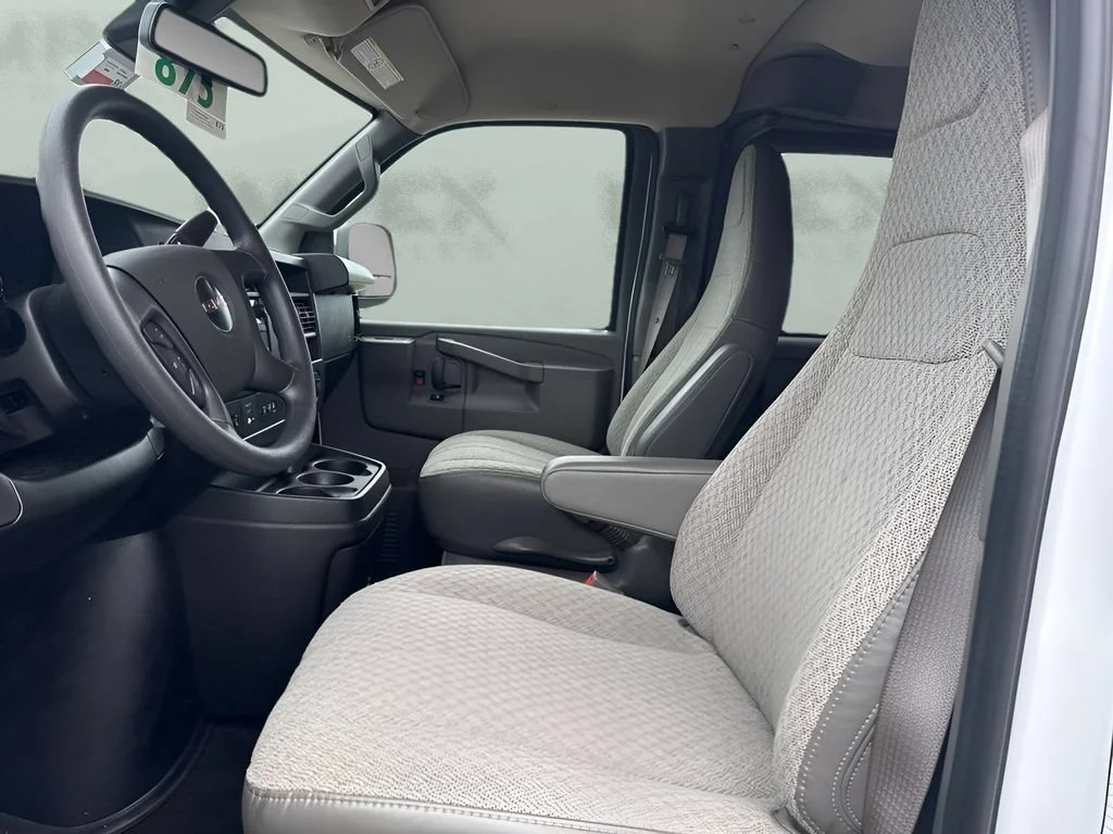 Used 2025 Summit White GMC LT image 7
