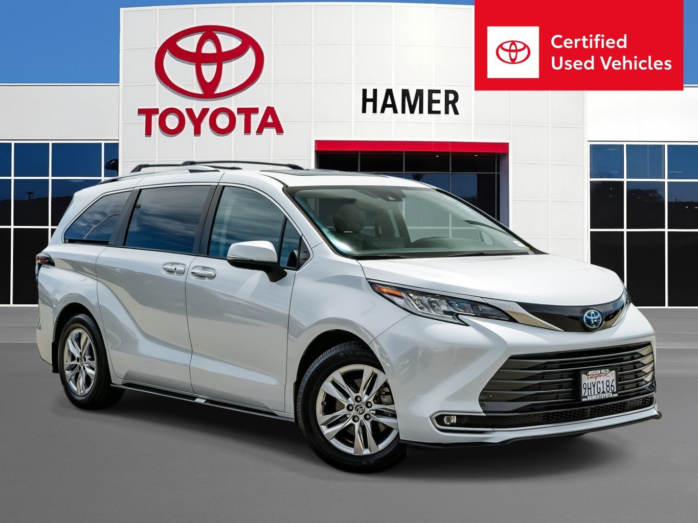 Certified Used 2023 Wind Chill Pearl Toyota Limited image 1