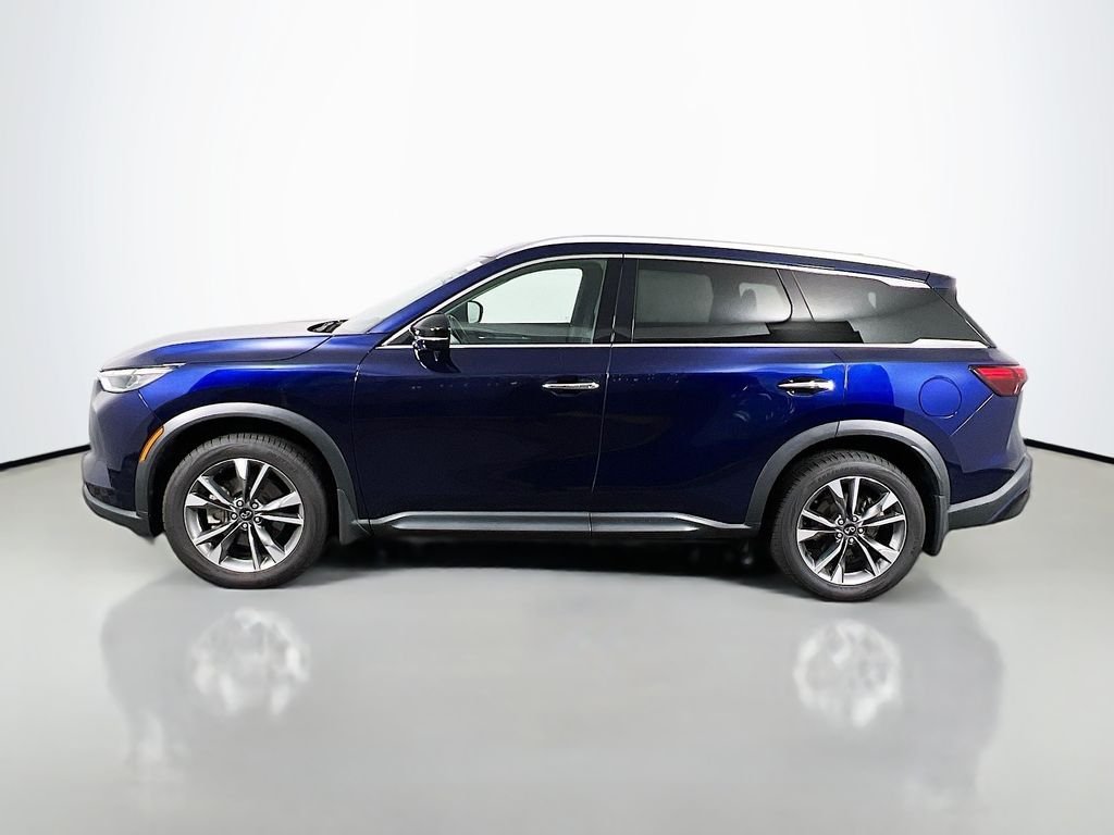 Used 2023 Blue INFINITI LUXE image 4