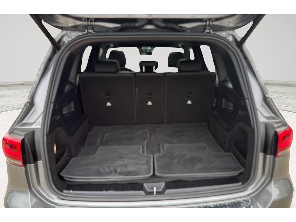 Used 2022 Gray Mercedes-Benz GLB 250 image 21