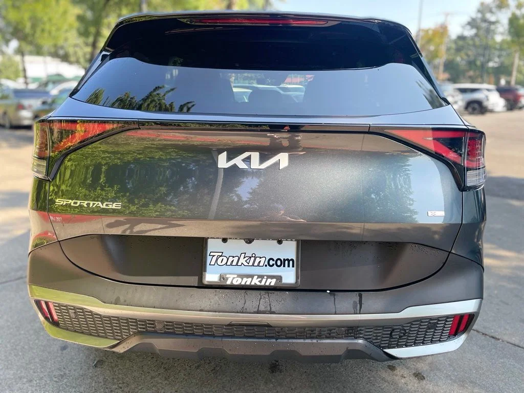 Used 2023 Gravity Gray Kia X-Line image 5