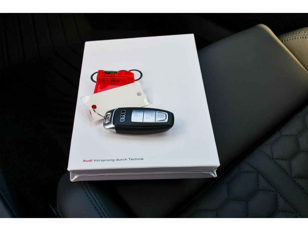 Used 2026 Daytona Gray Pearl Effect Audi Base image 40