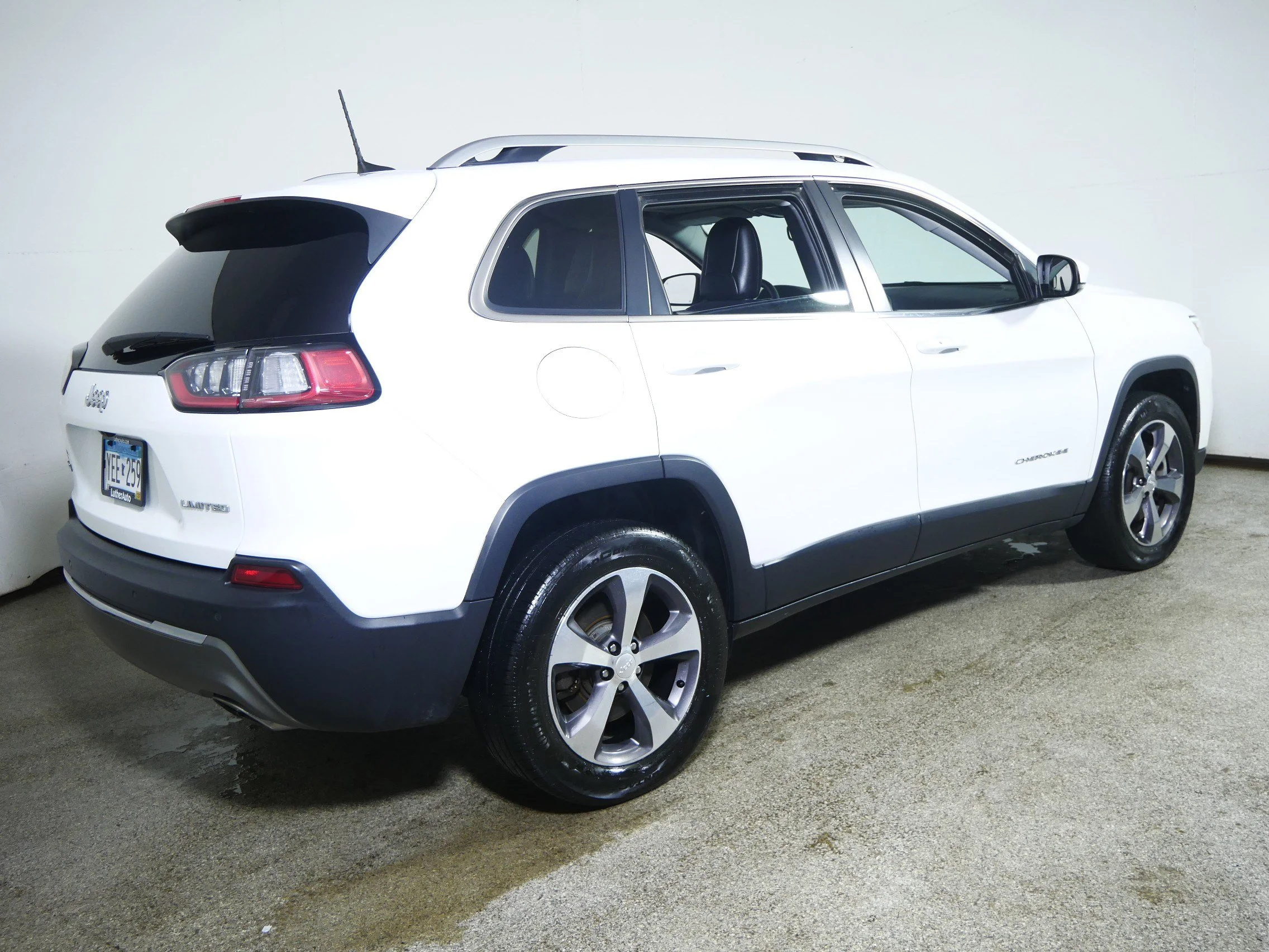 Used 2019 Bright White Clearcoat Jeep Limited image 7